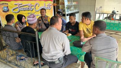 Pelajari cara menuliskan maksud gambar(buka di tab baru). Biarkan kosong jika gambar hanya dekoratif.